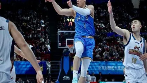 保甲赛火车头陆军对决：专家期号推荐大乐透质合分析